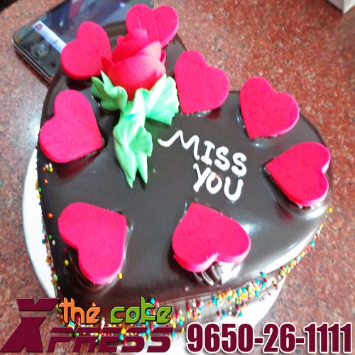Chocolate Heart Designer Cake Delivery in Ghaziabad