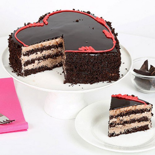 Fabulous Heart Chocolate Cake Delivery in Ghaziabad