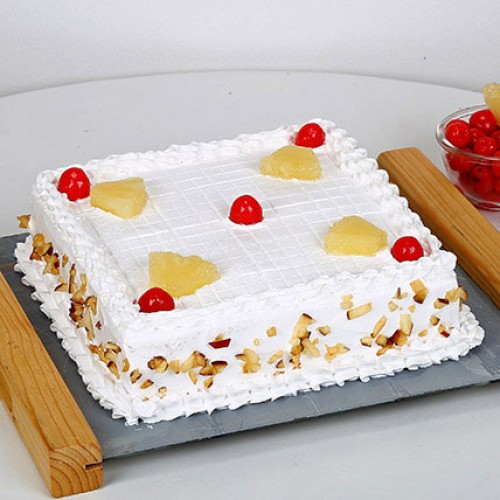 Special Pineapple Fruit Cake Delivery in Ghaziabad