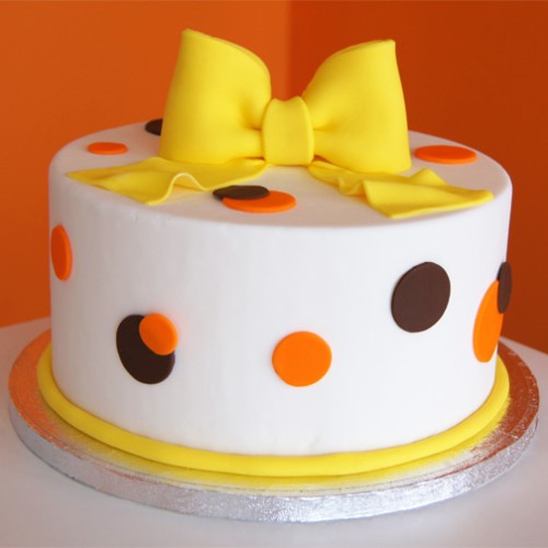 Oozing Love Fondant Cake Delivery in Ghaziabad