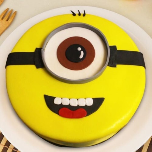 Cutest Minion Fondant Cake Delivery in Ghaziabad