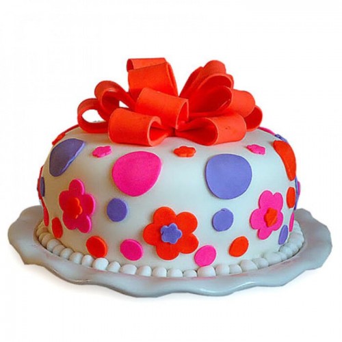 Gorgeous Fondant Cake Delivery in Ghaziabad