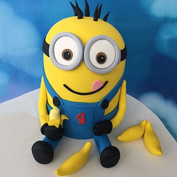 Minion With Bananas Fondant Cake Minion With Bananas Fondant Cake