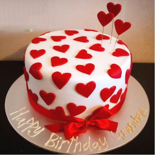 Cute Love Romantic Fondant Cake Delivery in Ghaziabad