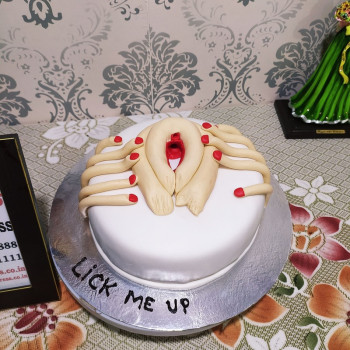 Pussy Shape Bachelorette Cake
