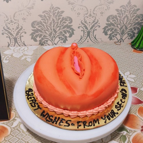 Vagina Theme Fondant Cake Delivery in Ghaziabad