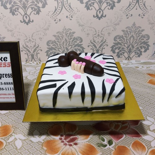 Hold It and Take It Naughty Cake Delivery in Ghaziabad