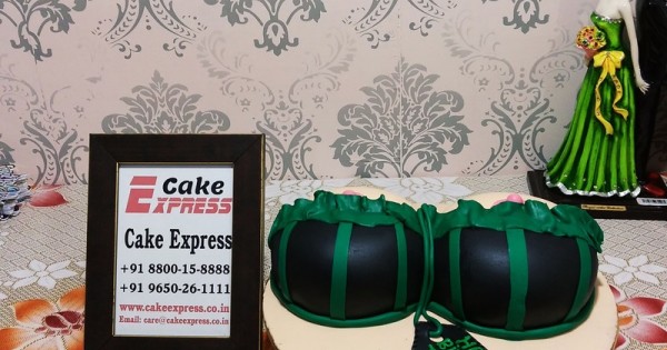 Black Open Bra Naughty Fondant Cake Delivery in Delhi NCR - ₹2,249.00 Cake  Express