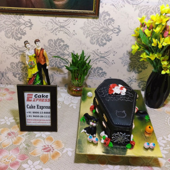 Coffin Shaped Fondant Cake