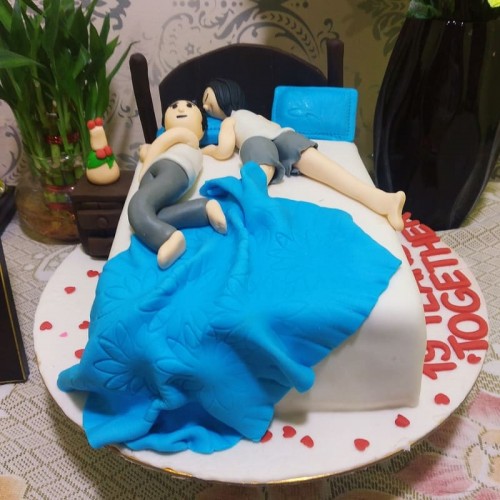 Couple Togetherness Theme Cake Delivery in Ghaziabad