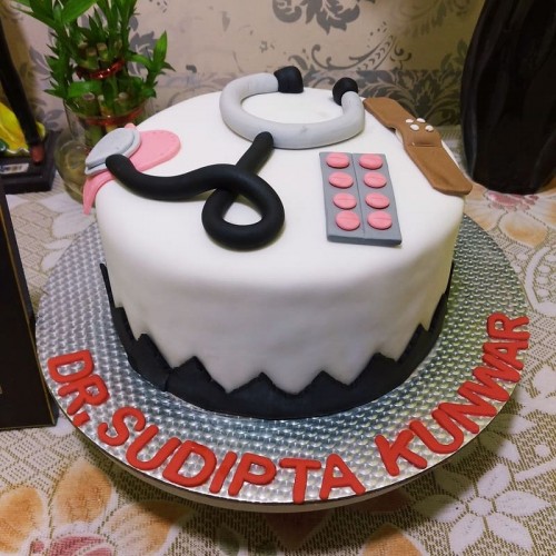 Doctor Theme Fondant Cake Delivery in Ghaziabad
