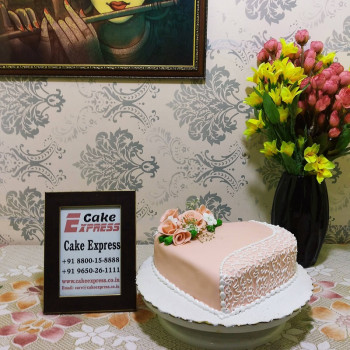 Heart Shaped Engagement Fondant Cake Heart Shaped Engagement Fondant Cake