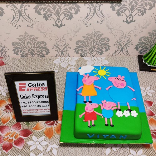 Peppa Pig Family Designer Cake Delivery in Ghaziabad