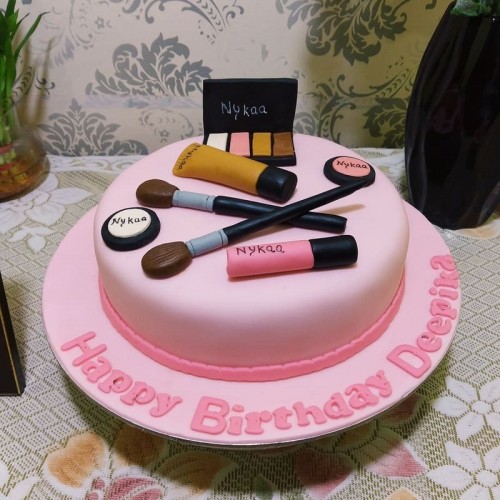 Cosmetics Makeup Cake Delivery in Ghaziabad