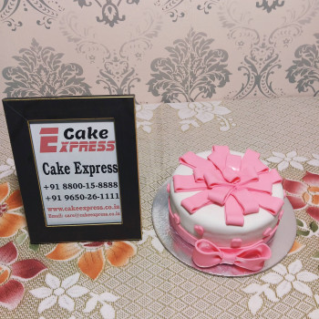 Pink Bow Truffle Fondant Cake