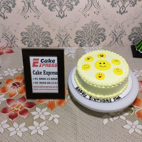 Smiley Face Emoji Cake Delivery in Ghaziabad