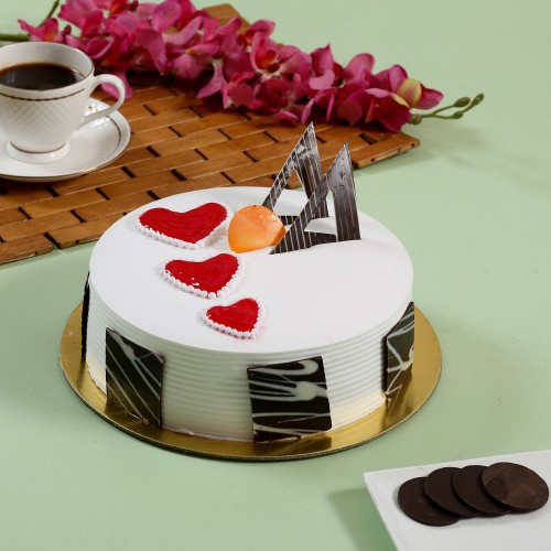 Little Hearts Strawberry Cake Delivery in Ghaziabad