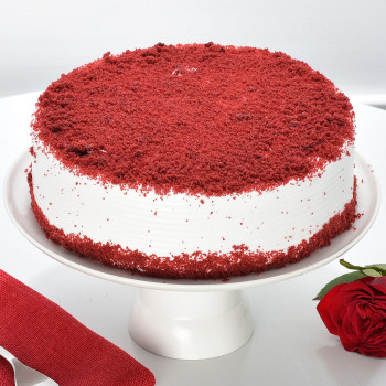 Red Velvet Fresh Cream Cake