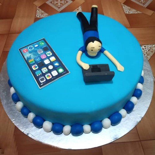 Gadget Lover Guy Theme Cake Delivery in Ghaziabad