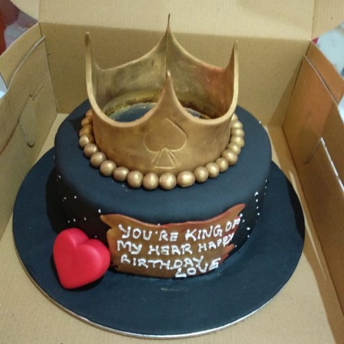 Golden Crown Theme Fondant Cake Delivery in Ghaziabad