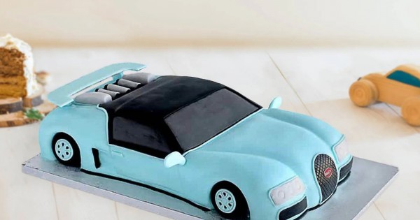 Bugatti car shaped birthday cake | Willi Probst Bakery | Car shaped cake,  Car cake, Birthday cake