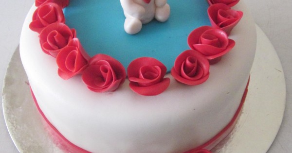 Red Rose Layer Theme Cake
