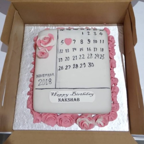 Calendar Theme Fondant Cake Delivery in Ghaziabad Calendar Theme Fondant Cake Delivery in Ghaziabad