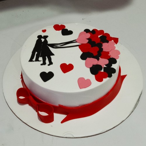 Couple Romantic Anniversary Cake Delivery in Ghaziabad